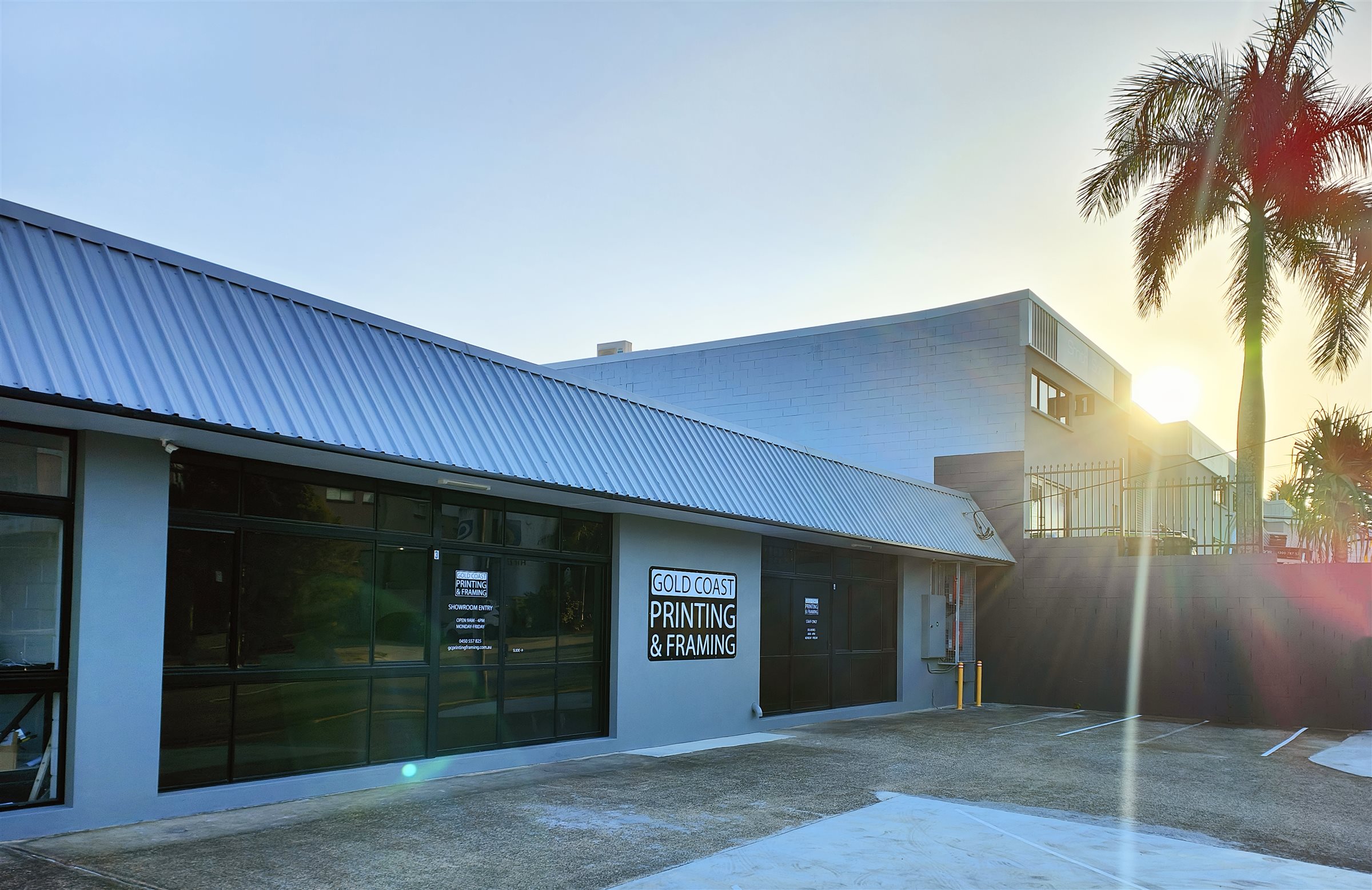GC Printing and Framing showroom exterior in Burleigh Heads